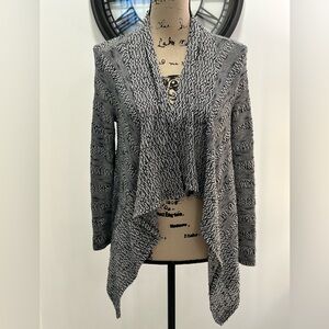 COMO petites black n& white lightweight open cardigan. PS